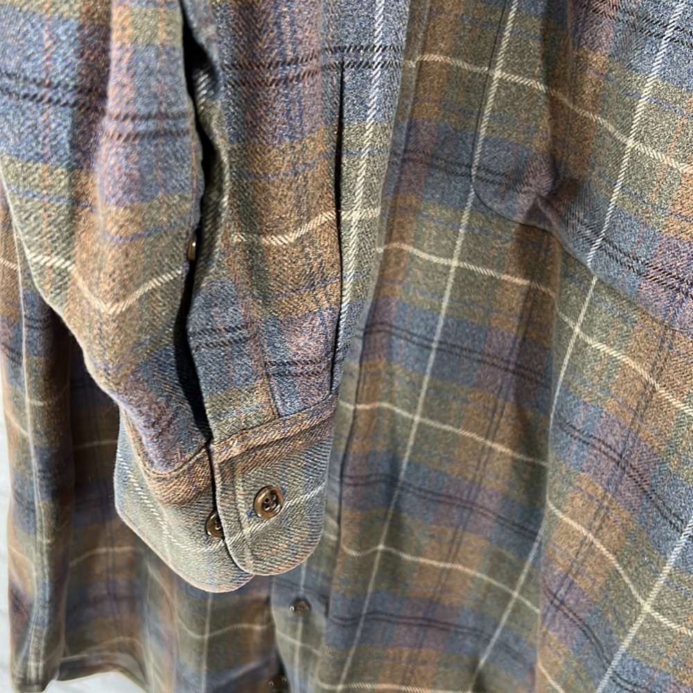 Robert Talbott Plaid Button Down Size Medium - image 7